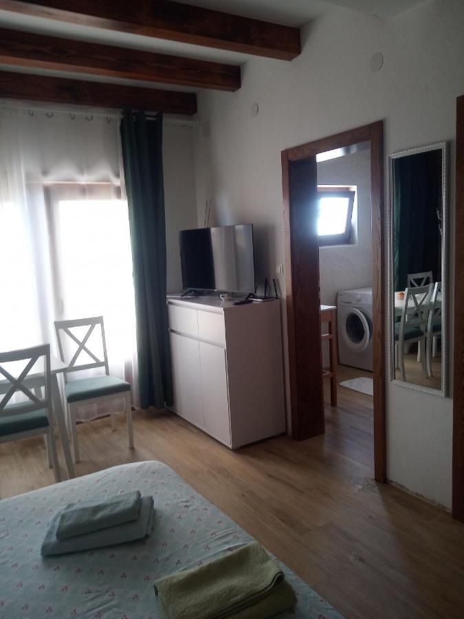 Studio Apartman Luka Стариград-Пакленица Экстерьер фото