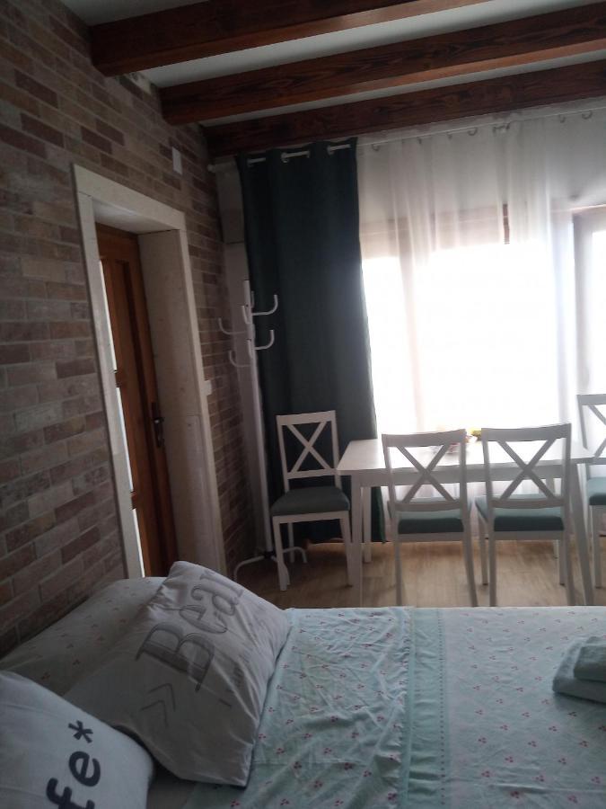 Studio Apartman Luka Стариград-Пакленица Экстерьер фото